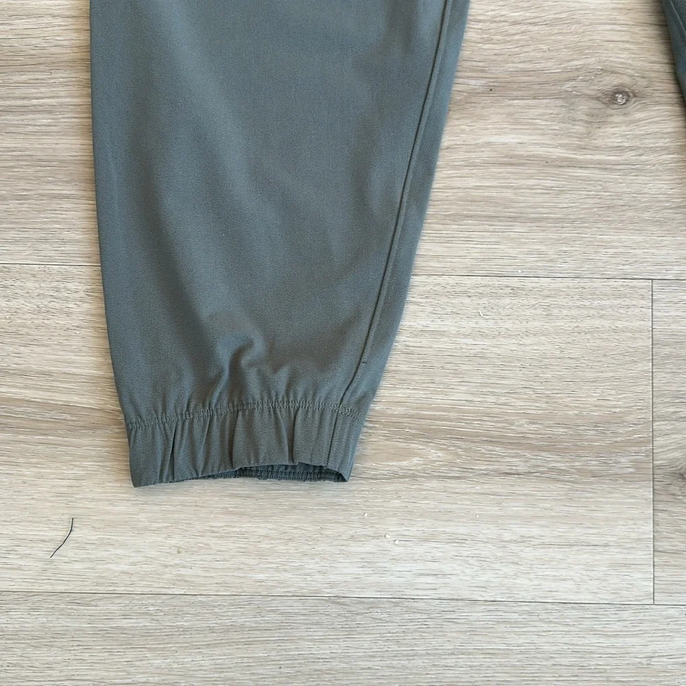 Lululemon Zeroed In Classic-Fit Cargo Jogger Regular color grey sage